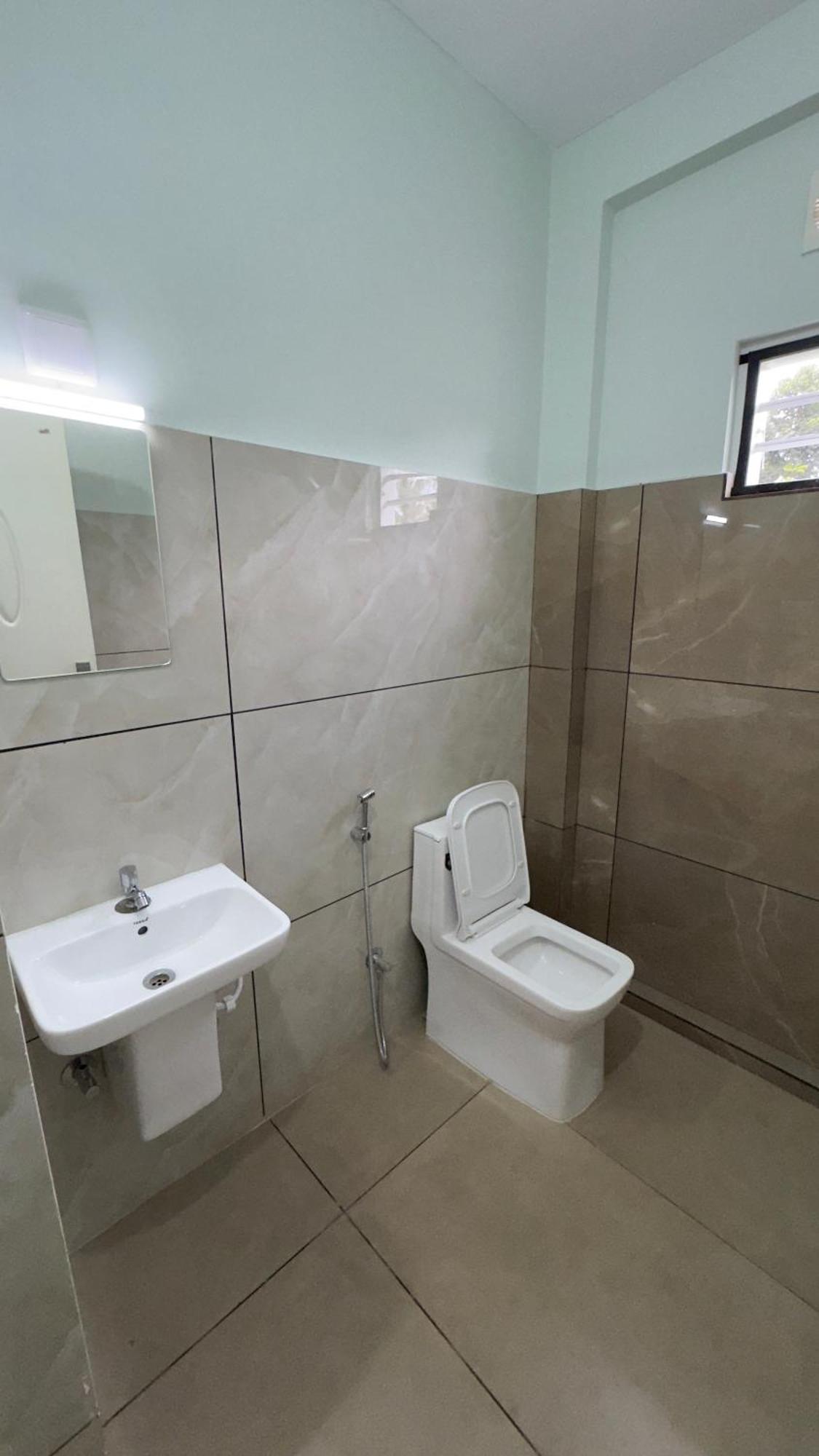 The Karlyle Homestay Vaduvanchal Esterno foto