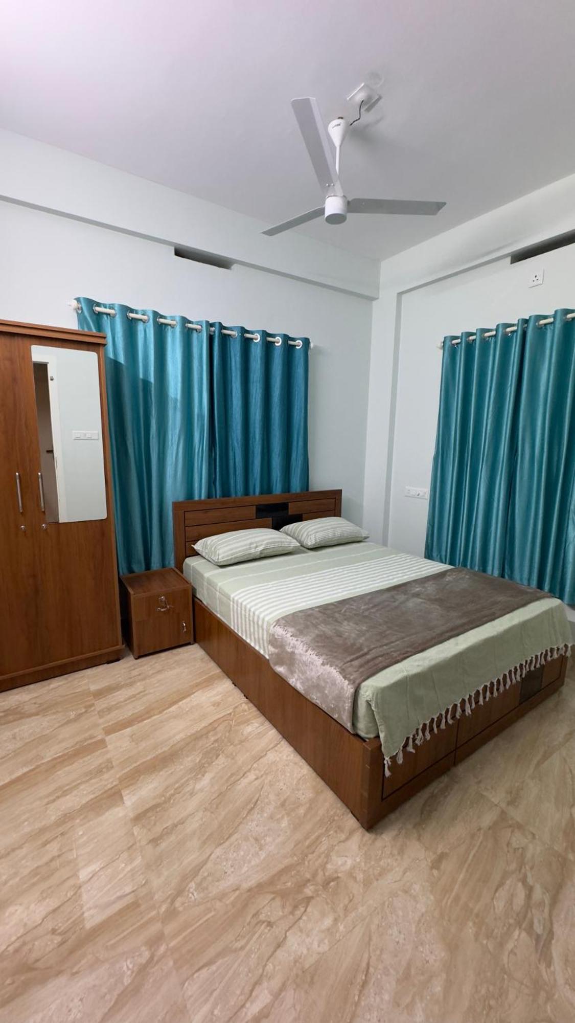 The Karlyle Homestay Vaduvanchal Esterno foto